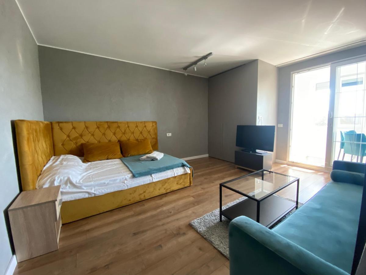 National Park Boutique Studio Bukarest Exteriör bild